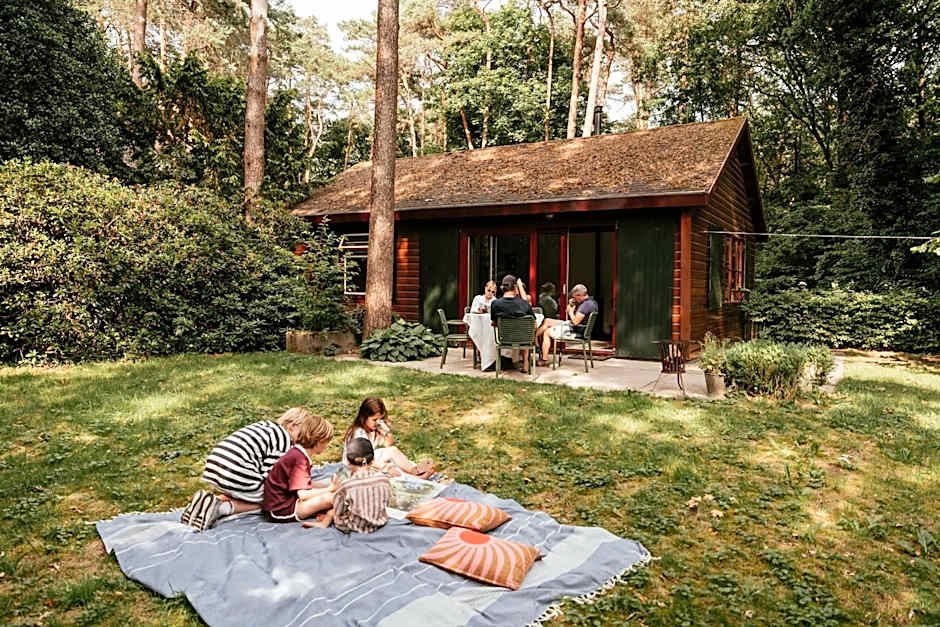 Cozy cottages by Bed en Boshuisjes