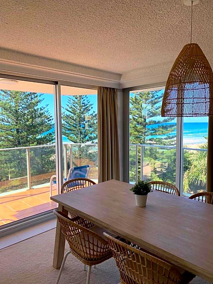 Pacific Regis Beachfront Holiday Apartments