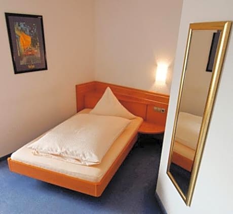 Comfort Single Room