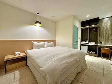 Standard Double Room - No Window