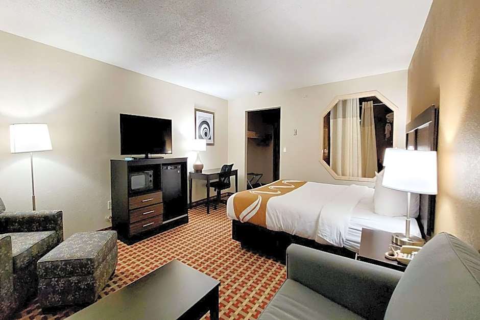 Quality Inn & Suites Marion