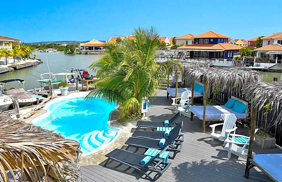 Ocean Breeze Boutique Hotel & Marina