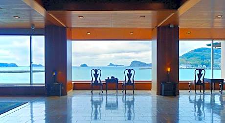 IKI RETREAT by Onko Chishin