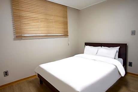 Deluxe Plus - Partially Renovated Room