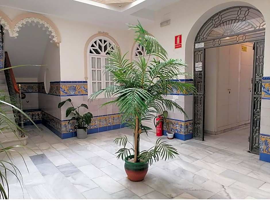 LIAM STUDIO IN SEVILLA CENTRIC