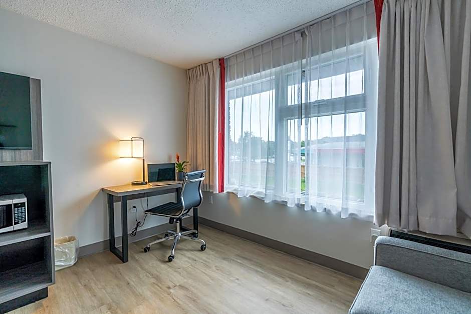 Ramada by Wyndham Kingston