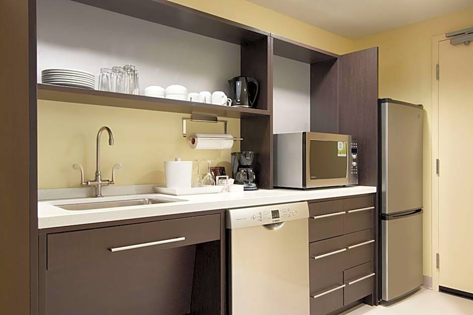 Home2 Suites by Hilton Fort St. John