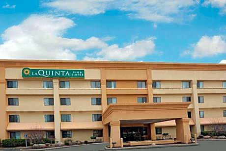La Quinta Inn & Suites by Wyndham Mansfield, Oh