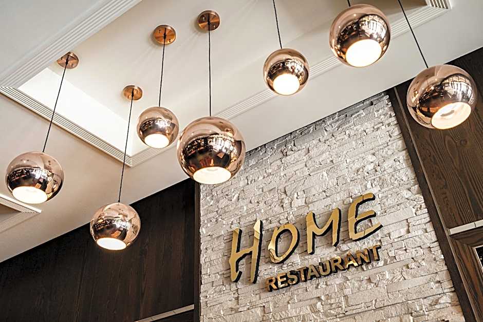 Global Traveler Hotel