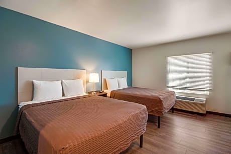 Standard Queen Room with Two Queen Beds - Non-Smoking