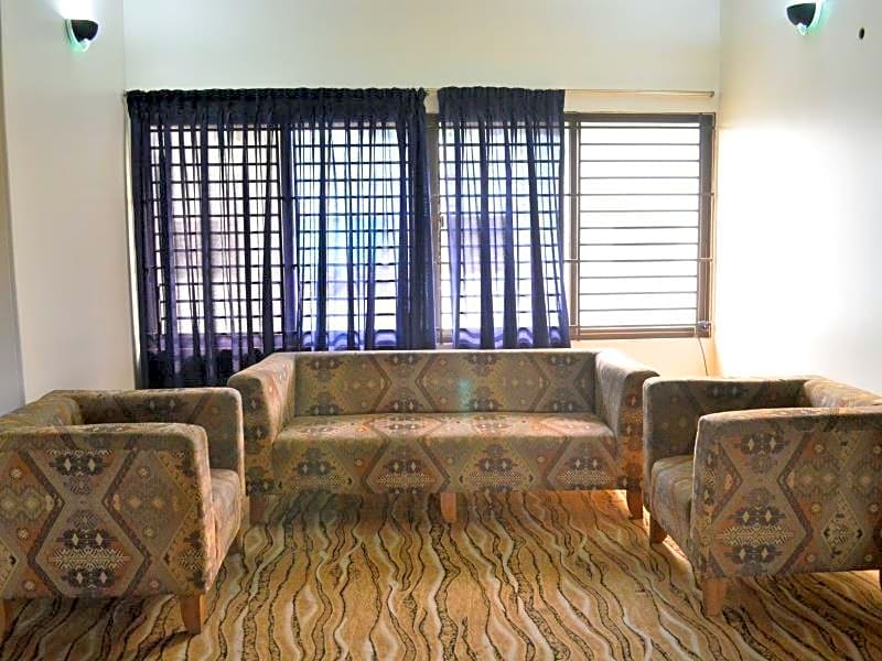 Amazon Lilly Residence