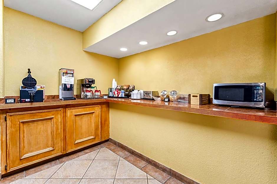 Econo Lodge Del Rio