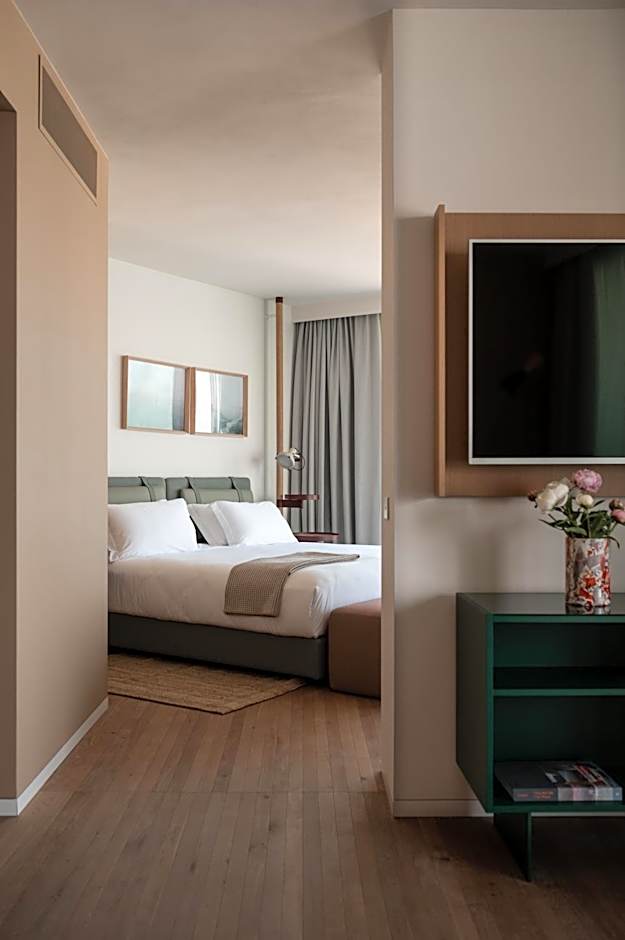 Laguna Faro Suites - Adults Only