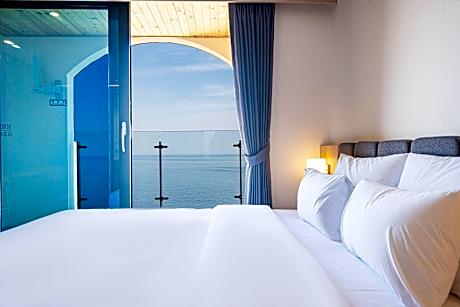 Deluxe Ocean View Double Room