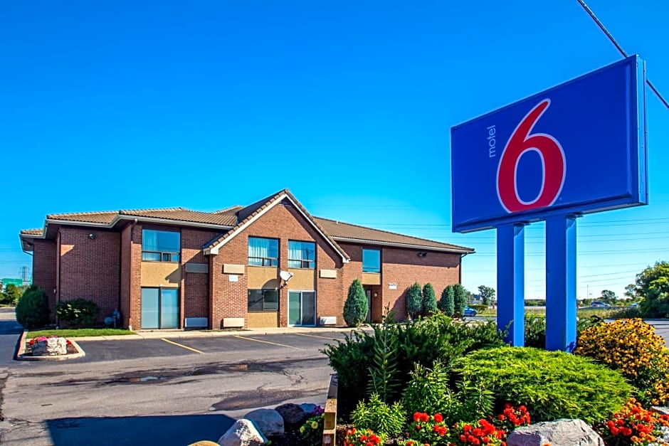 Motel 6 Amherst, NY - Buffalo