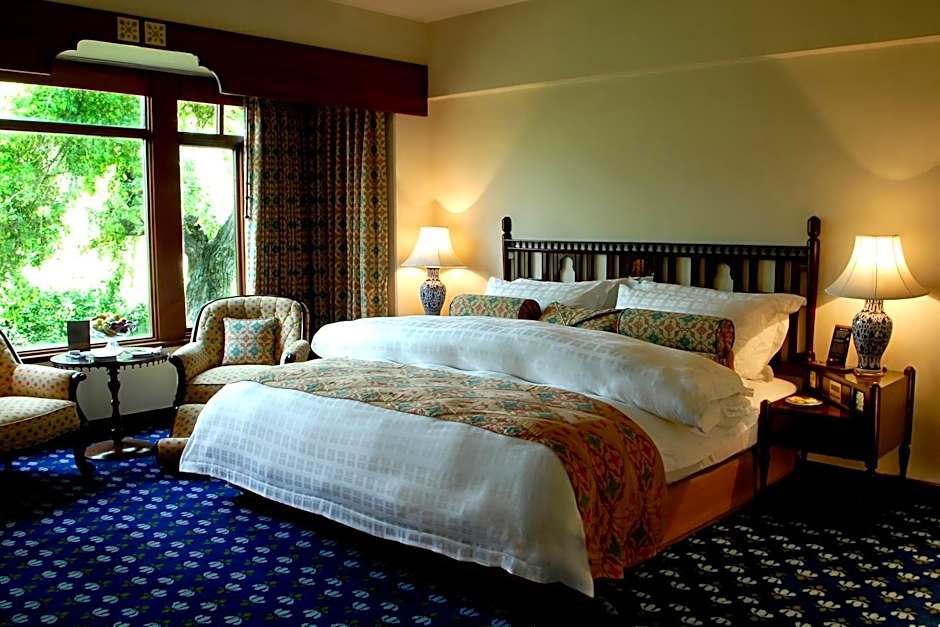 Faisalabad Serena Hotel