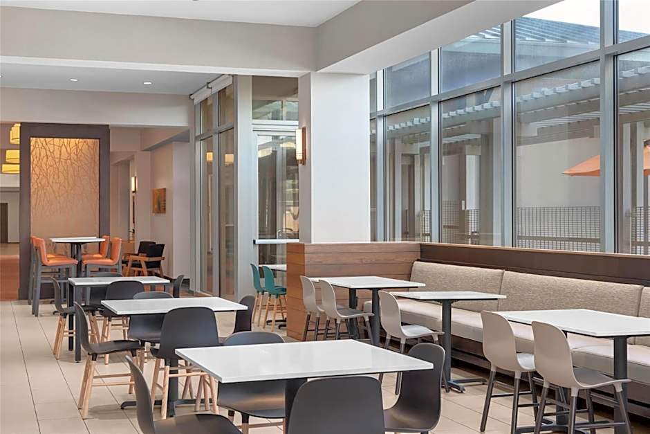 Hyatt House Emeryville San Francisco Bay Area