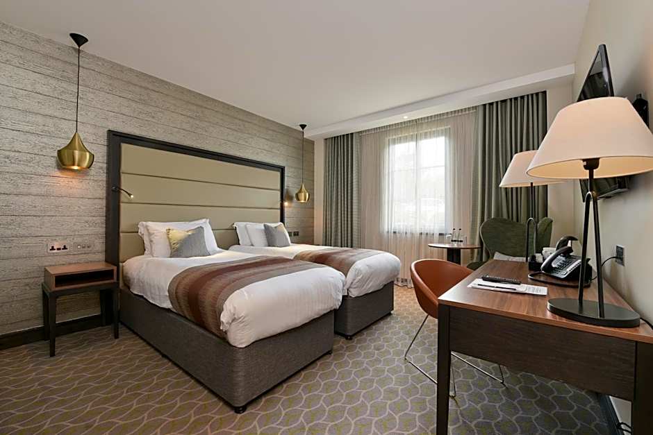 The Warwickshire Hotel and Country Club