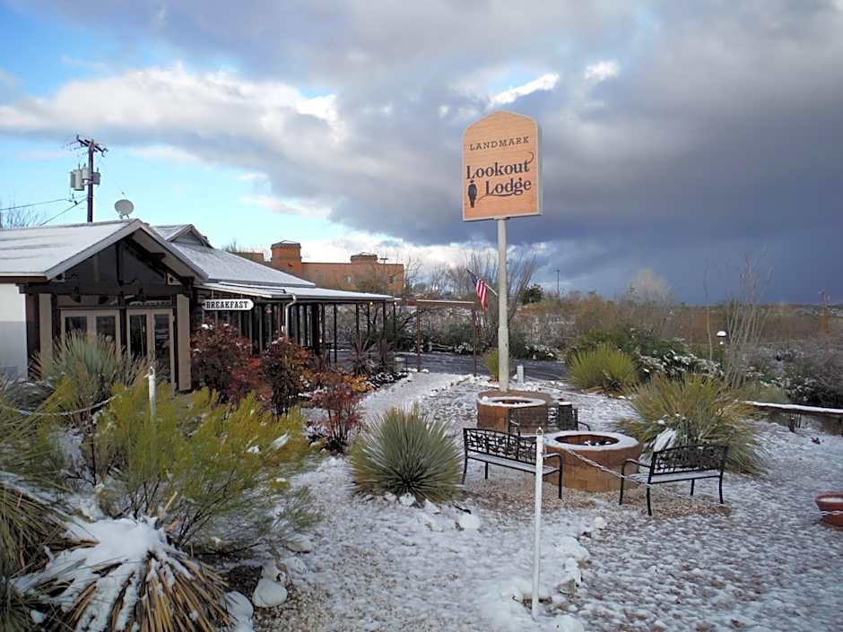 Landmark Lookout Lodge