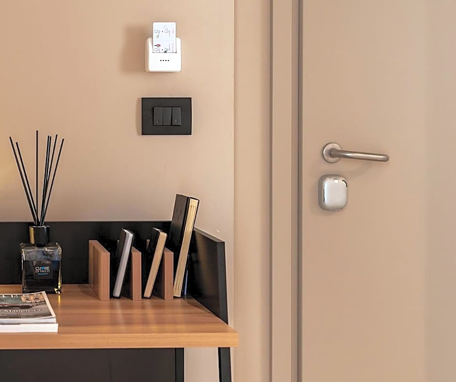 Amare Suite & Apartments