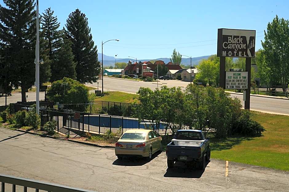 Black Canyon Motel