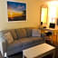 Days Inn & Suites by Wyndham Navarre - near Beaches/Hurlburt