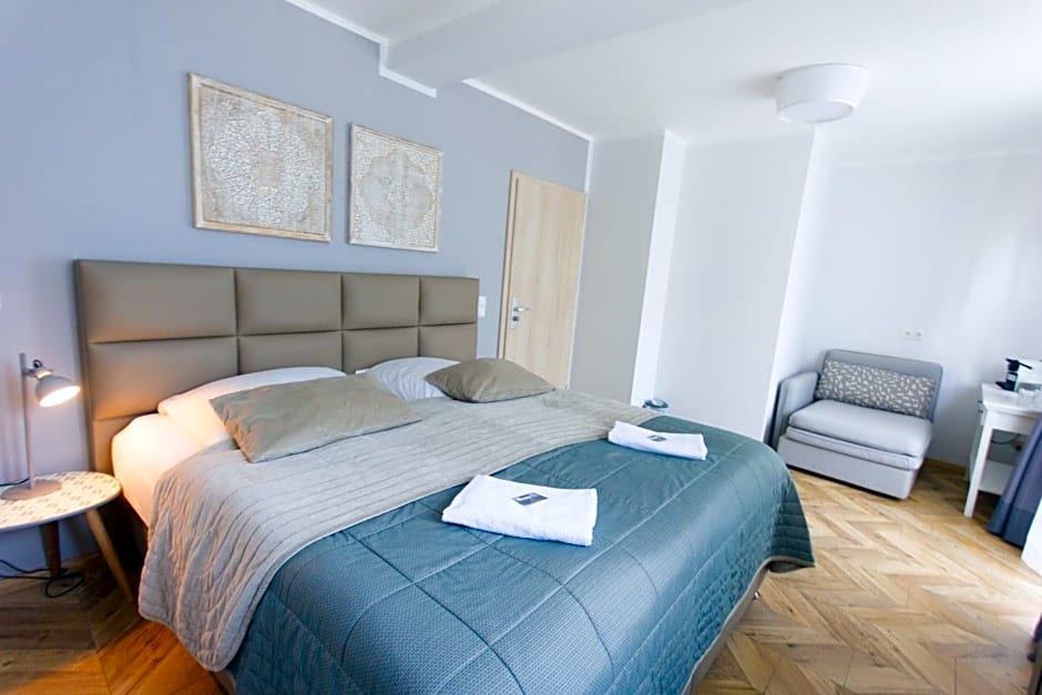 TM Suites