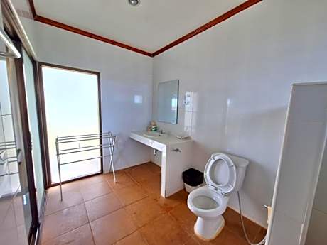 Standard Twin Room with Sea View