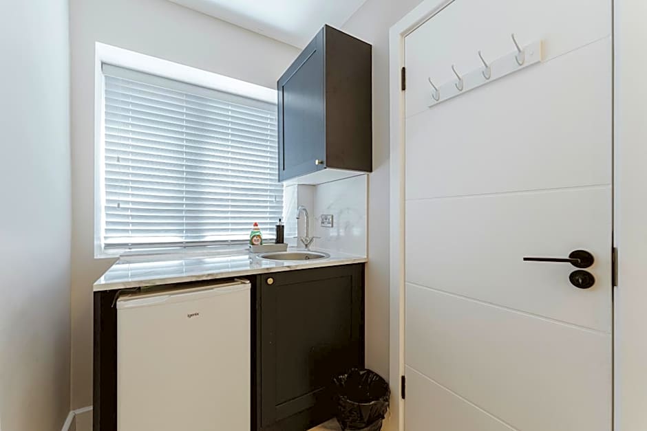 West Drayton Self Contained Studios