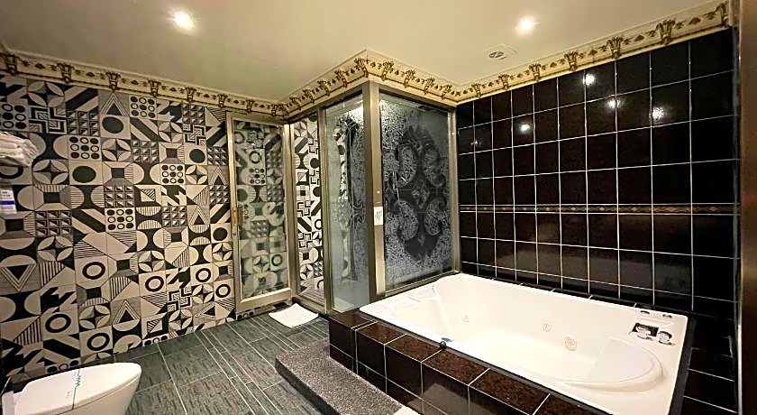 King & Princess Motel Ii