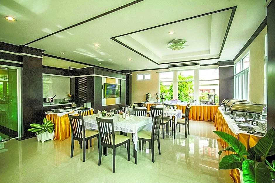 Excella Hotel