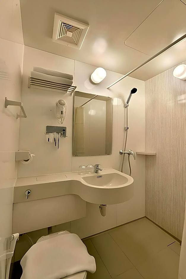 Zodiak At Kebon Jati Hotel