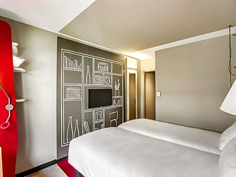 Standard Room with 2 Single Beds