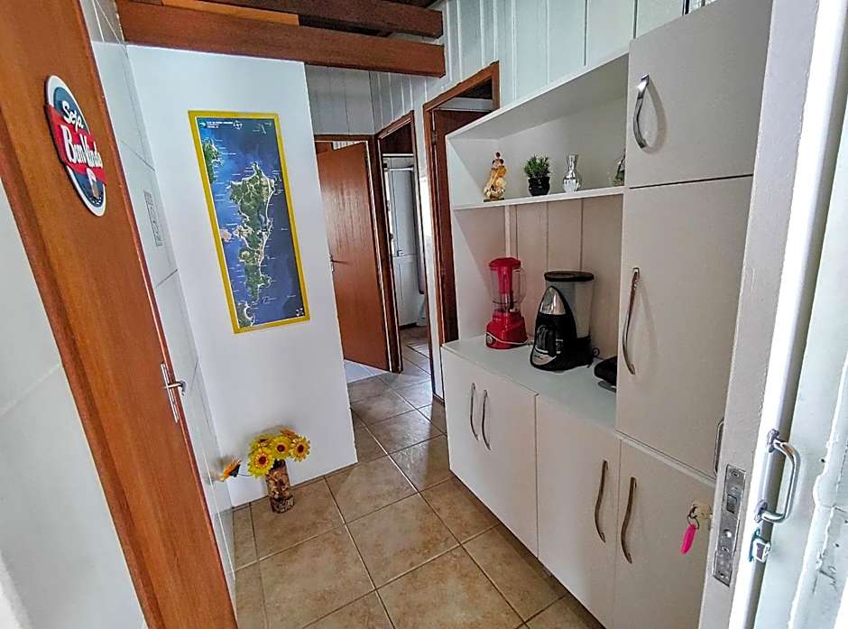 Casa charmosa pé na areia por do sol