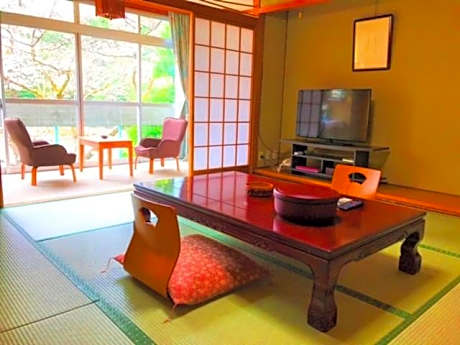 Japanese-Style Room with Shared Bathroom and River View