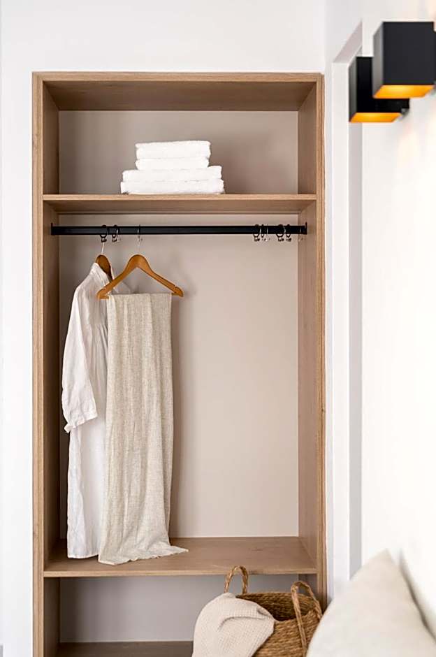 Quartano Suites by Heliessa, Adults Only