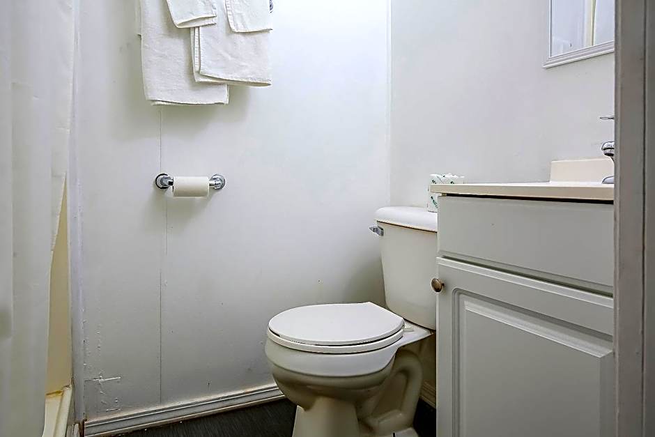 Hotel O Markham IL near Harvey/Tinley Park