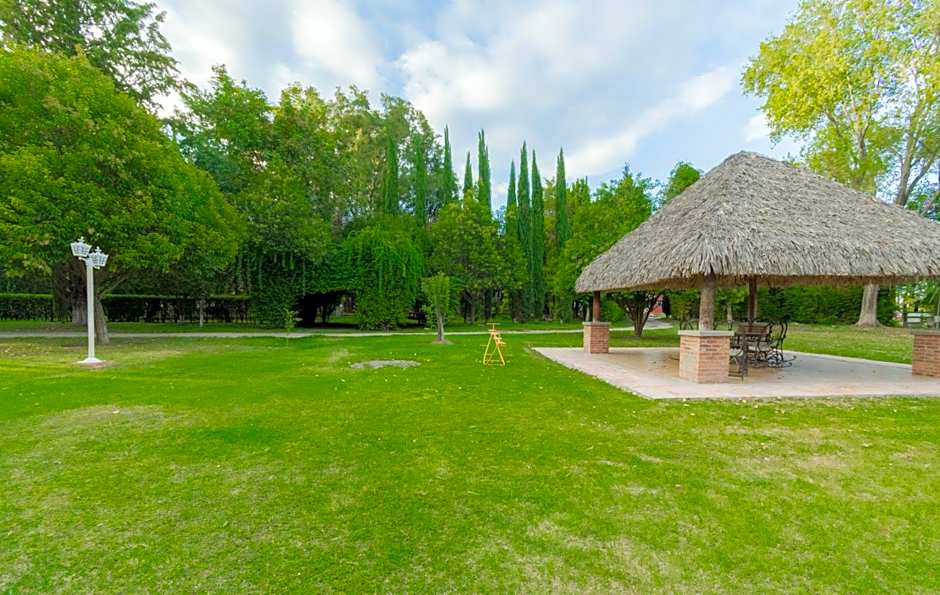 Atotonilco Hotel & Club