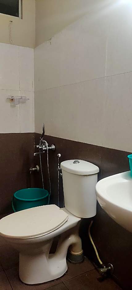 Hotel Shalimar Metro