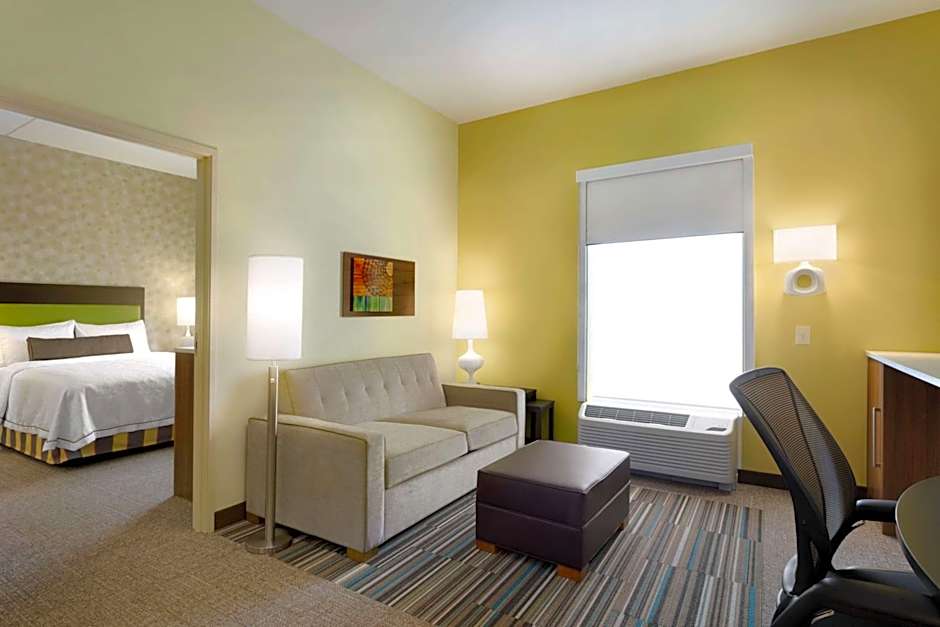 Home2 Suites by Hilton Charlotte Airport