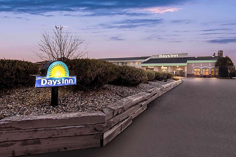 Days Inn by Wyndham Minot