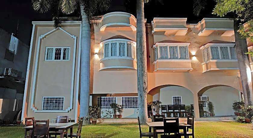 Hotel Meera