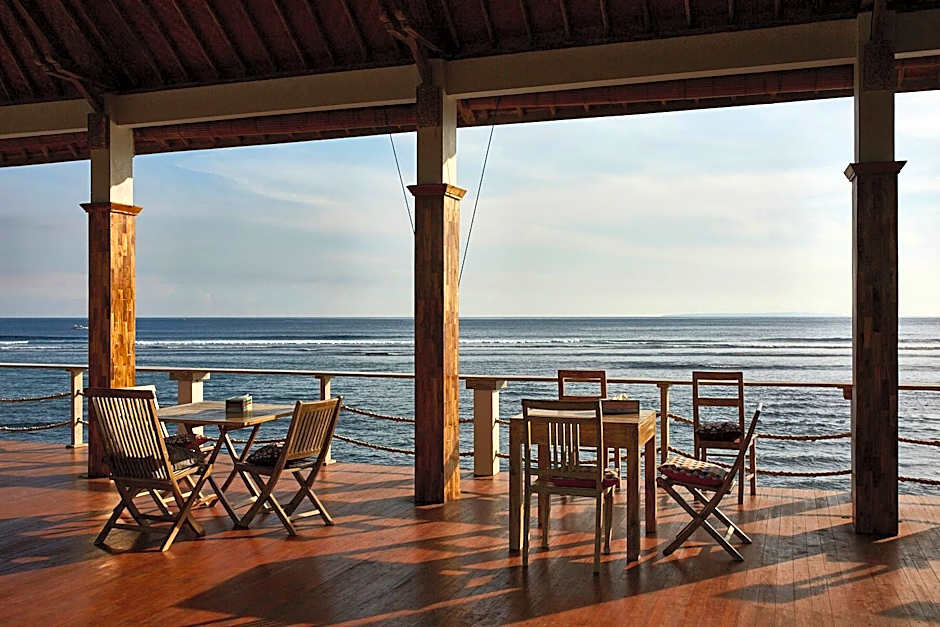 Ombak Bay Lembongan