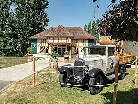 Logis Hôtel-Restaurant Domaine de Montecristo et Gîte l'Évasion Dantès