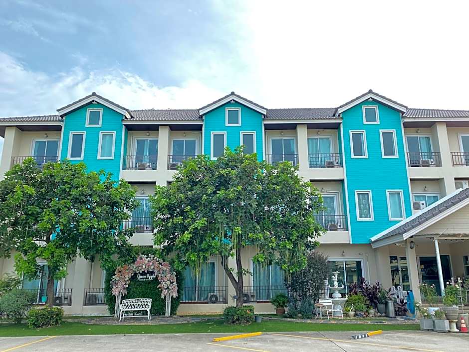 Green Apple Villa