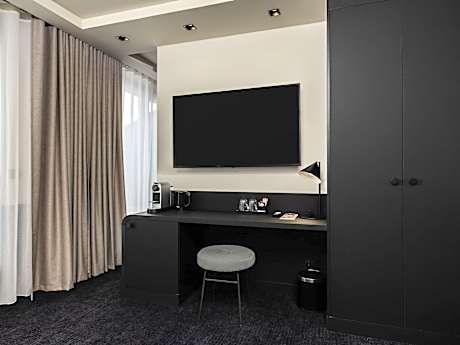 Privilège Junior King Suite with Terrace and Sofa Bed