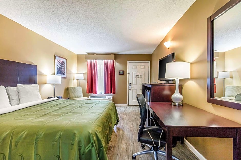Quality Inn Bessemer I-20 exit 108