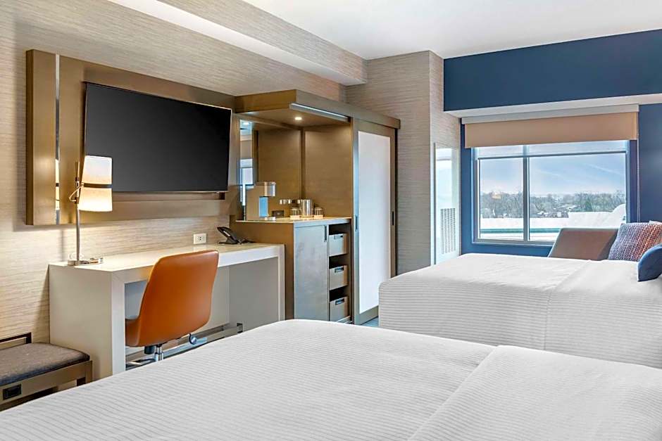 Cambria Hotel Niagara Falls