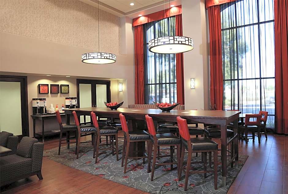 Hampton Inn By Hilton & Suites Temecula
