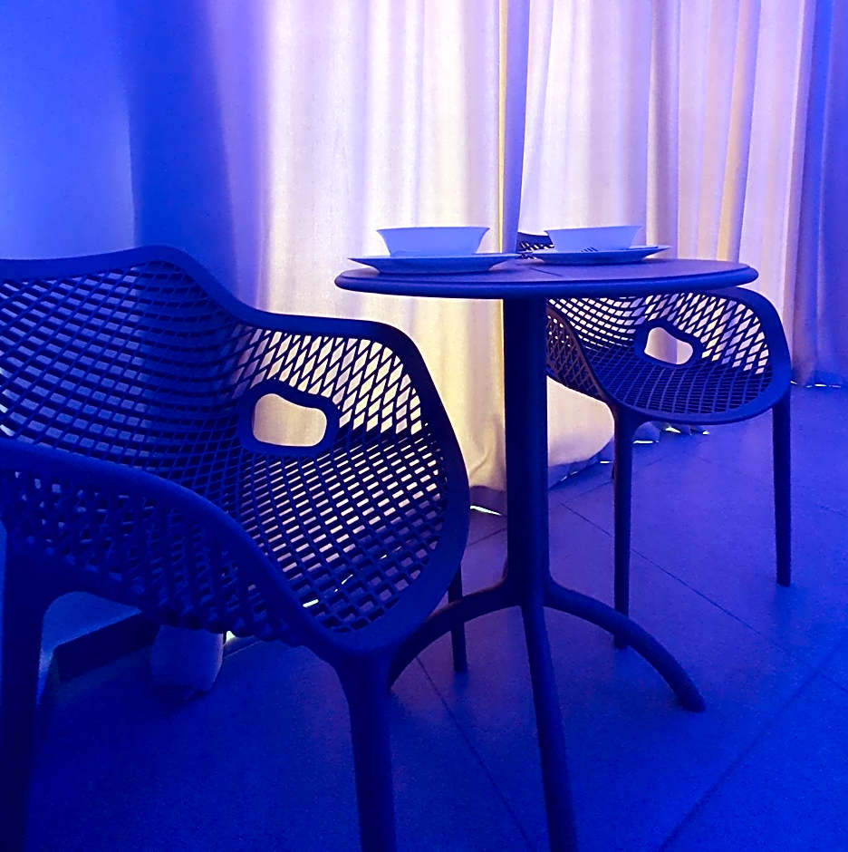 Sun Plaza Suites - Adults Only